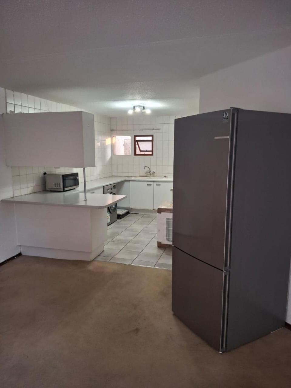 Modern Comfort In Sandton * Johannesburg